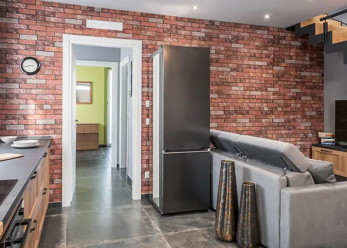 Ai Binari - Binario 2 سافيغليانو